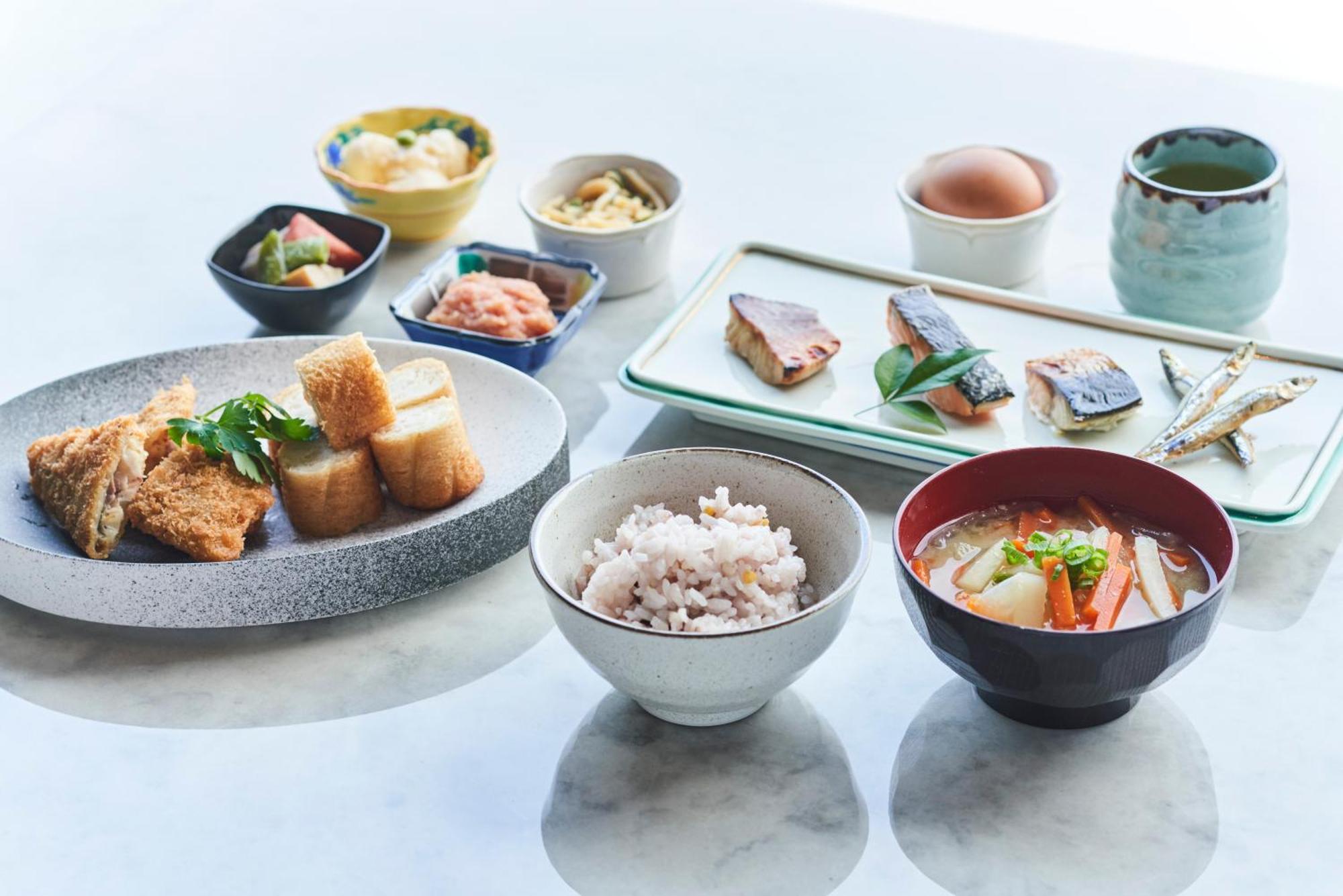 The Global View Nagasaki Hotel Eksteriør billede A selection of Japanese dishes