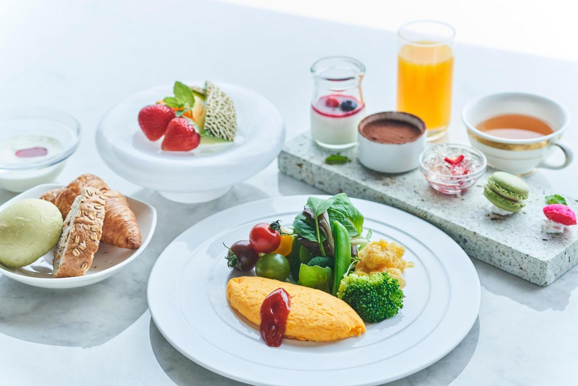The Global View Nagasaki Hotel Eksteriør billede A selection of inflight meals